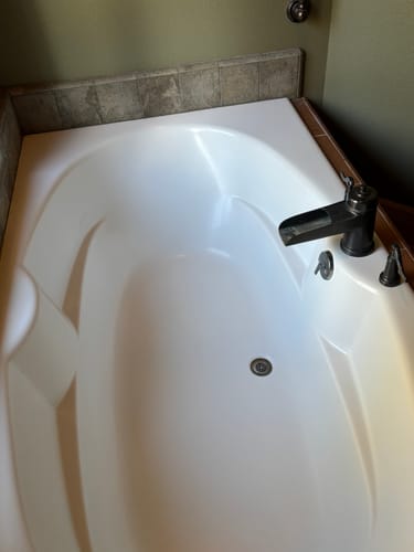 Customer photo review of Floor Crack Repair - Tub and Shower Repair Kit