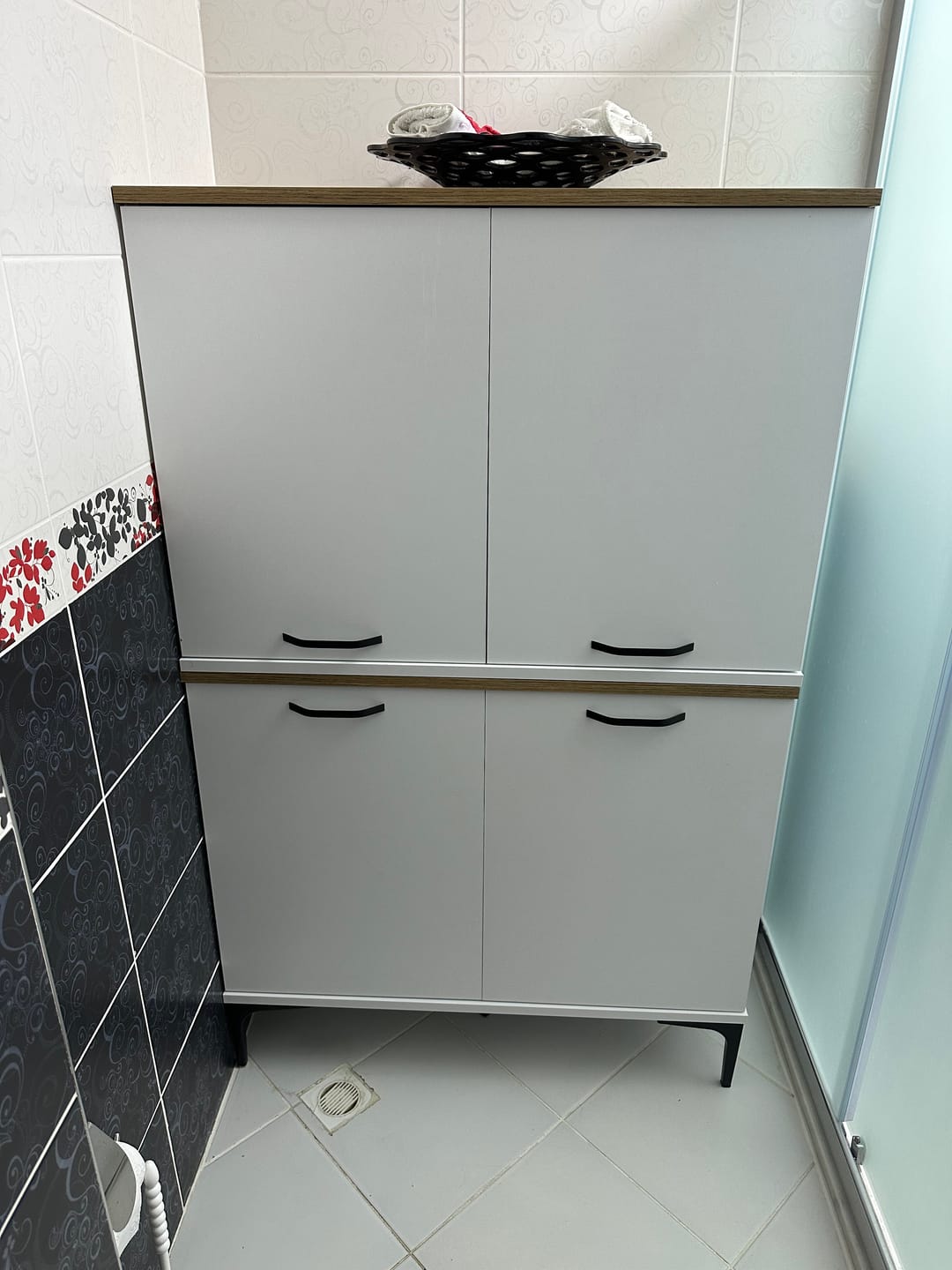 Customer photo review of Rani JE190 Kahve Köşesi Çok Amaçlı Dolap 2 Kapaklı Kiler Mutfak Dolabı Beyaz - Sepet Ceviz