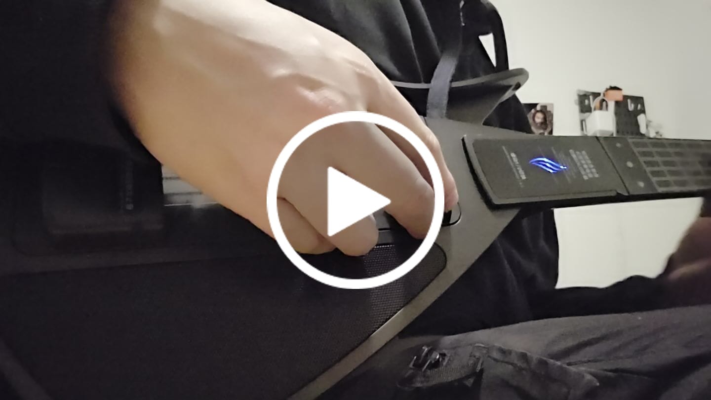 Customer video review of Cyber-G Guitar String Model