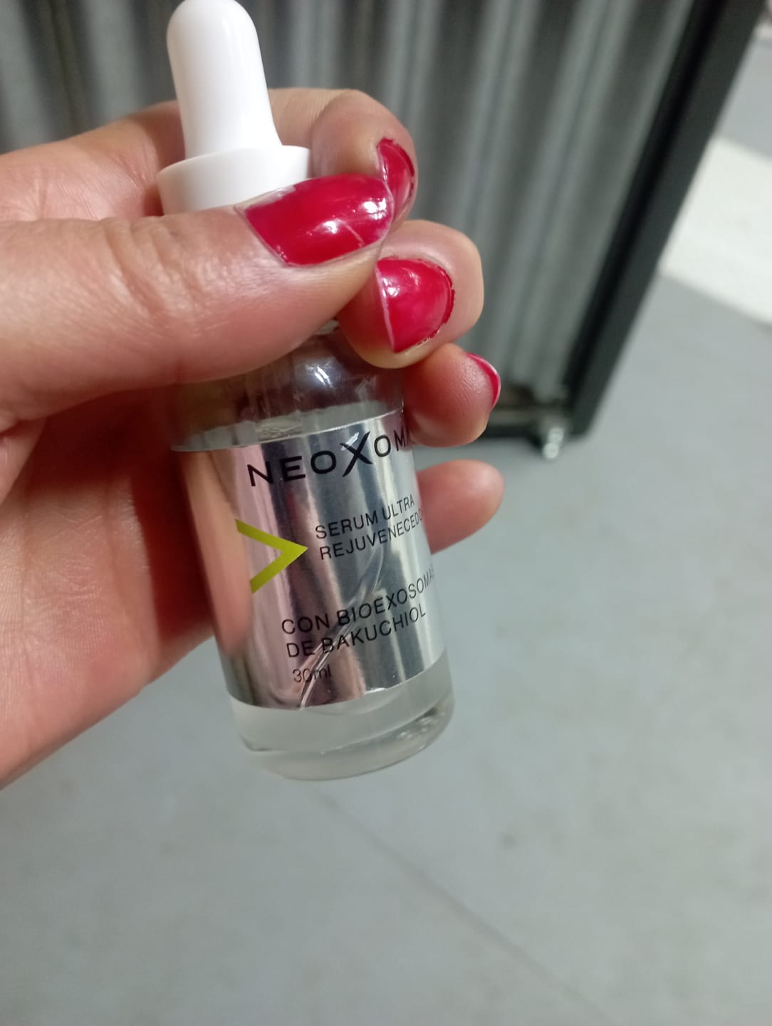Customer photo review of Sérum de Exosomas Ultra Rejuvenecedor con Bioexosomas de Bakuchiol
