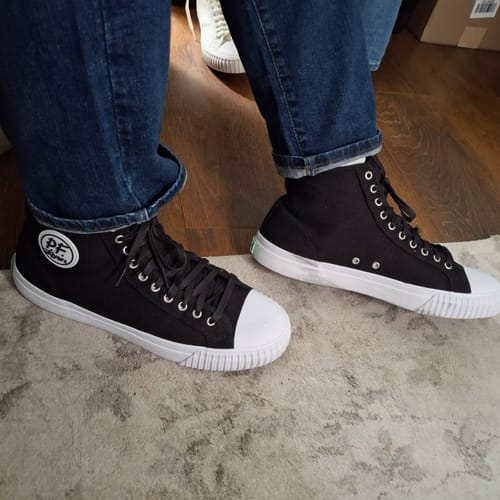 Customer photo review of Center High-Top Black