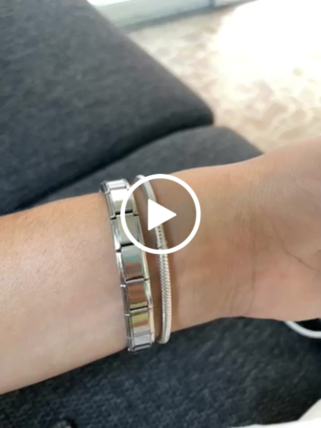 Customer video review of Pulsera Italiana Clásica para Charms