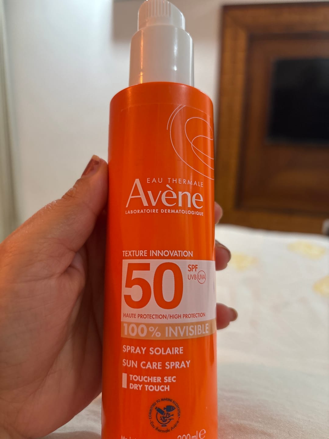 Customer photo review of Avène Very High Protection Sunscreen Spray SPF 50+
