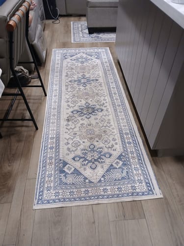 Customer photo review of Saraz Teal Washable Rug