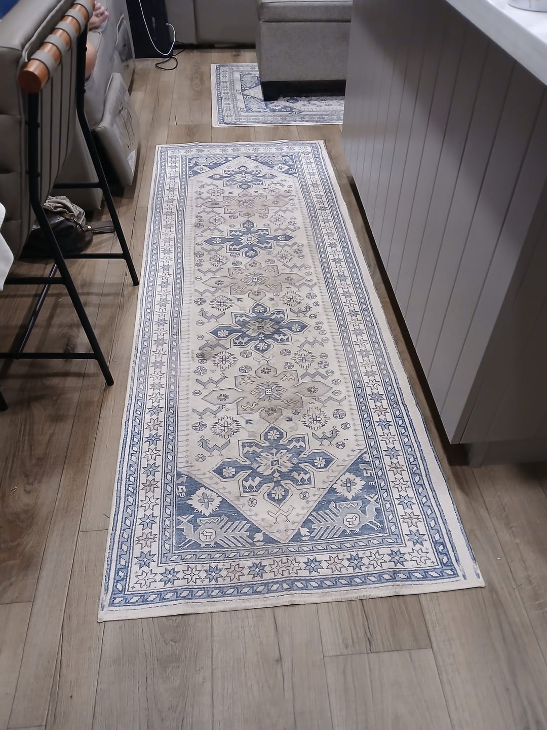 Customer photo review of Saraz Teal Washable Rug