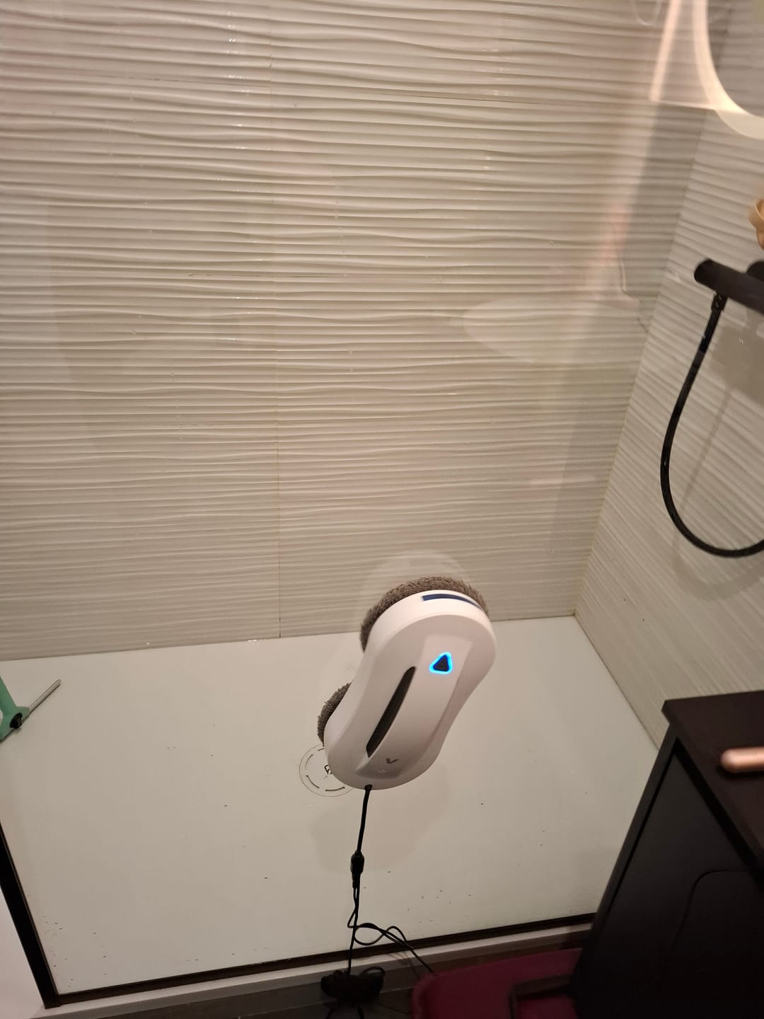 Customer photo review of Robot lave vitre V3CLEAN S+
