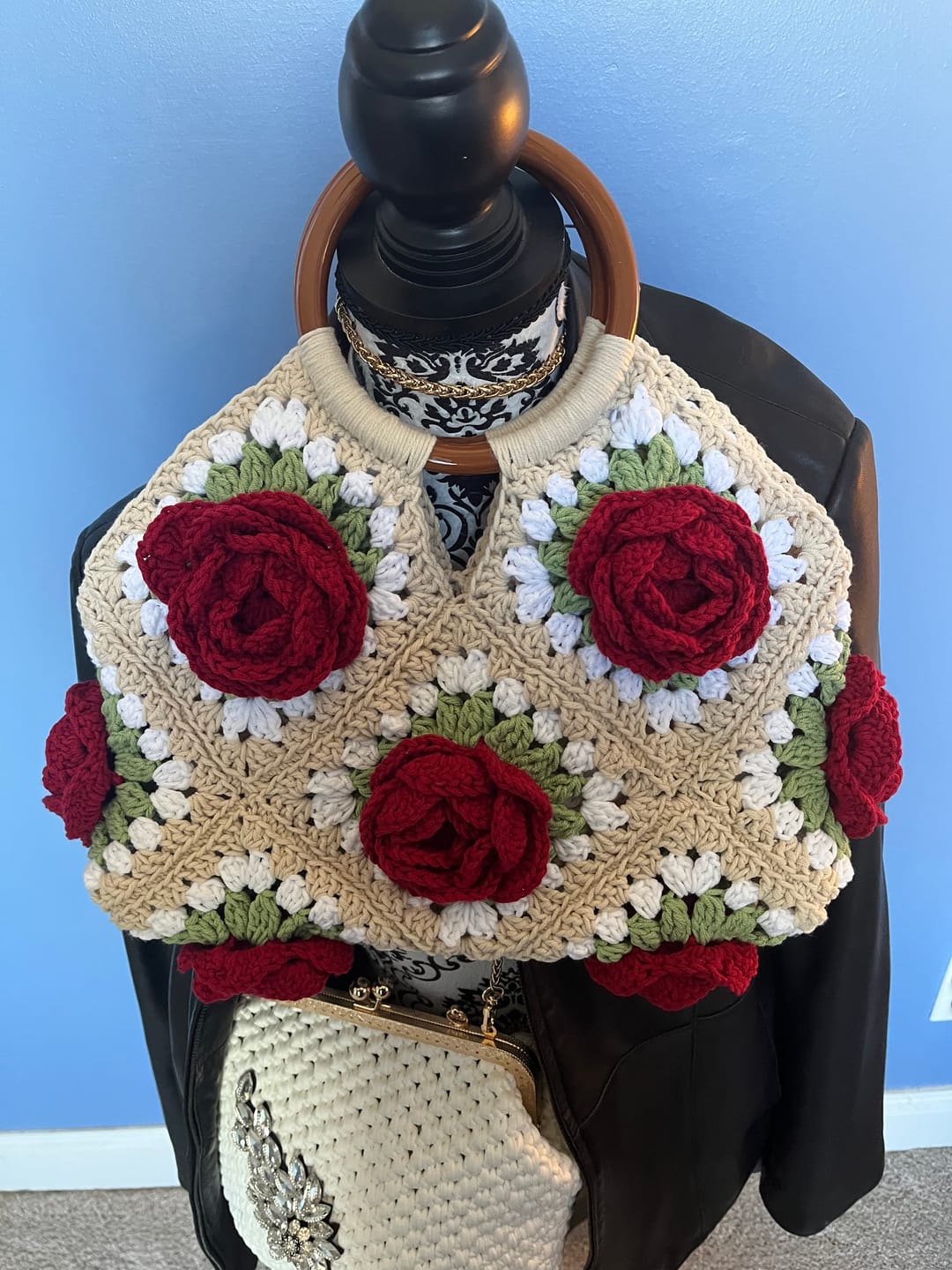 Customer photo review of 1980 Rose Handbag Crochet DIY KIT