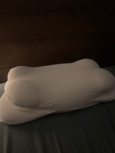 Customer photo review of Mellow CloudAlign™ Pillow