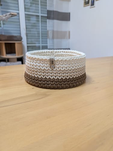 Customer photo review of Label-Set "Mit Liebe gehäkelt" - Kunstleder Label für Häkelkörbe, Label aus Kunstleder - CS0049