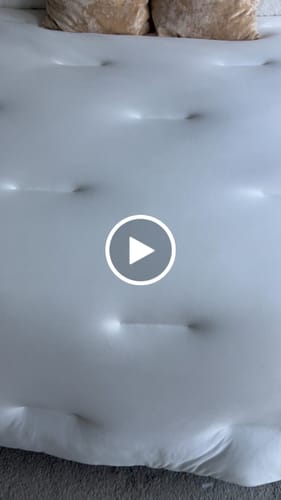 Customer video review of MarshMellow Comforter