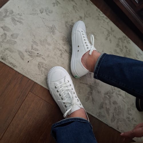 Customer photo review of Center Low-Top White