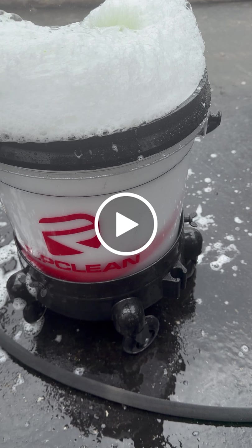 Customer video review of Phantom Clear 5 Gallon Wash Bucket