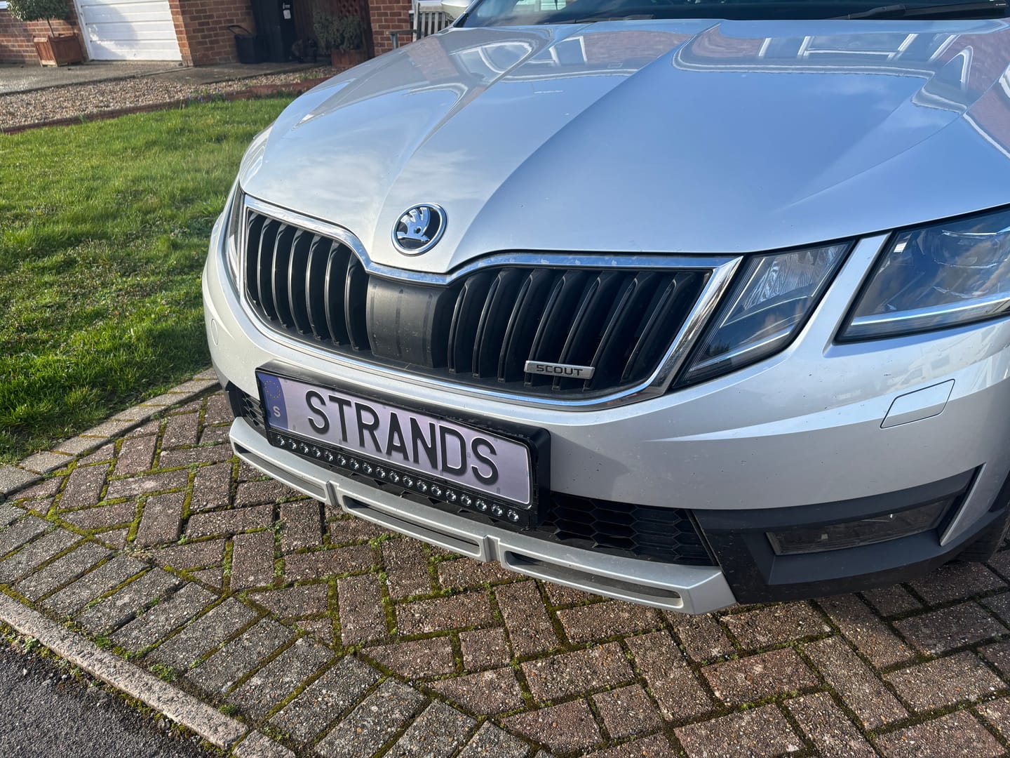 Customer photo review of Strands Nuuk E-Line Black Number Plate LED Light Bar / Dark Lens