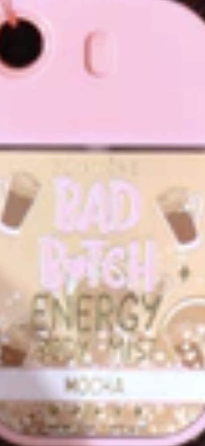 Kundfotorecension av P. Louise Bad Bitch Body Mist