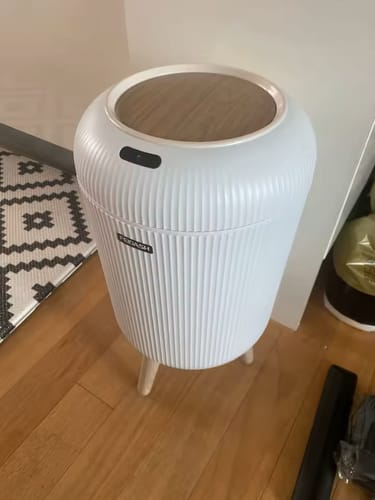 Customer photo review of LYONZA Touchless Trash Can