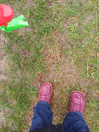 Customer photo review of Yew 2.0 - Barefoot Shoes