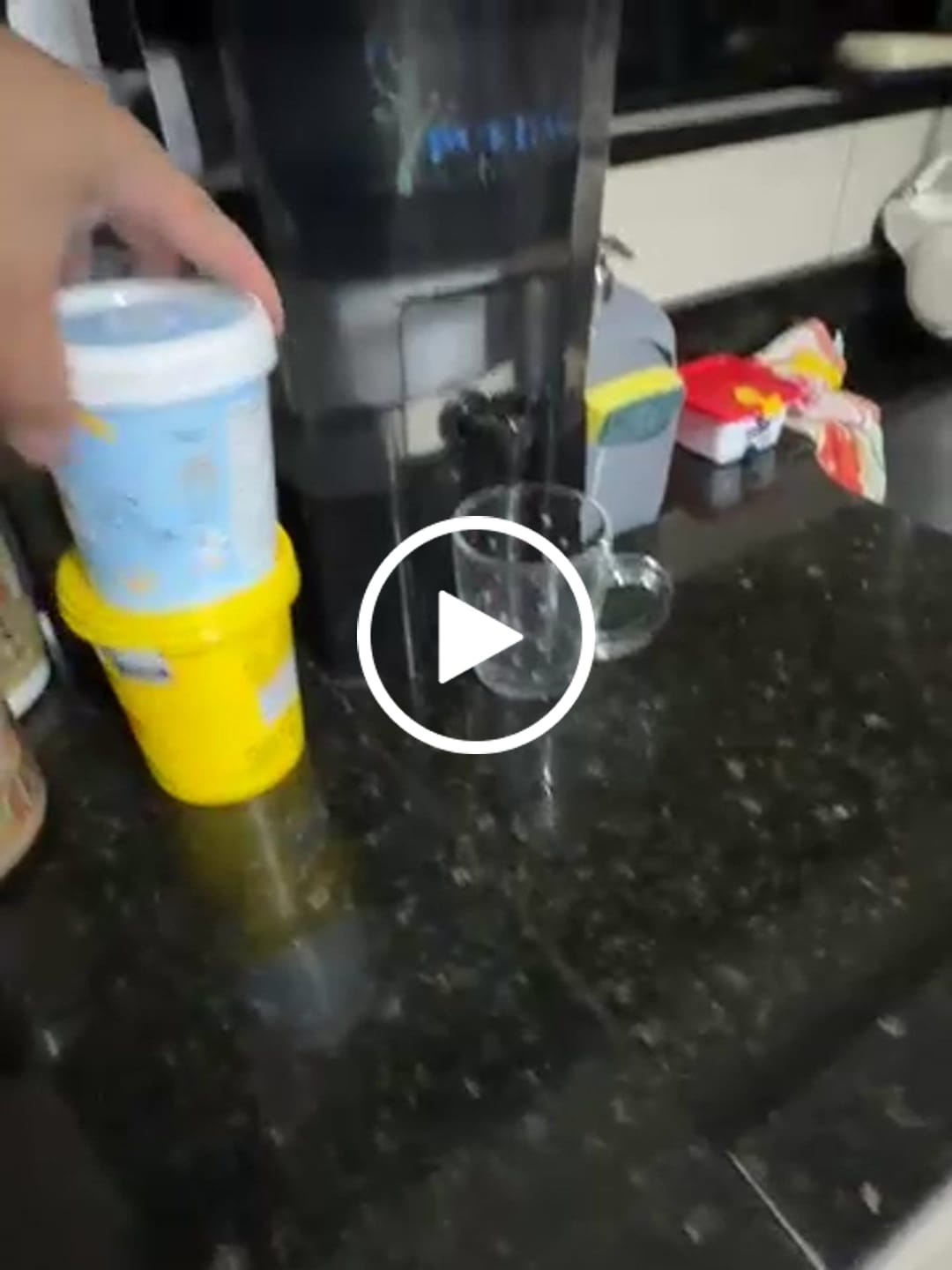 Customer video review of Kit 2 Unidades: Leite Vegetal NutzMilk® 13L - Concentrado de Castanha de Caju