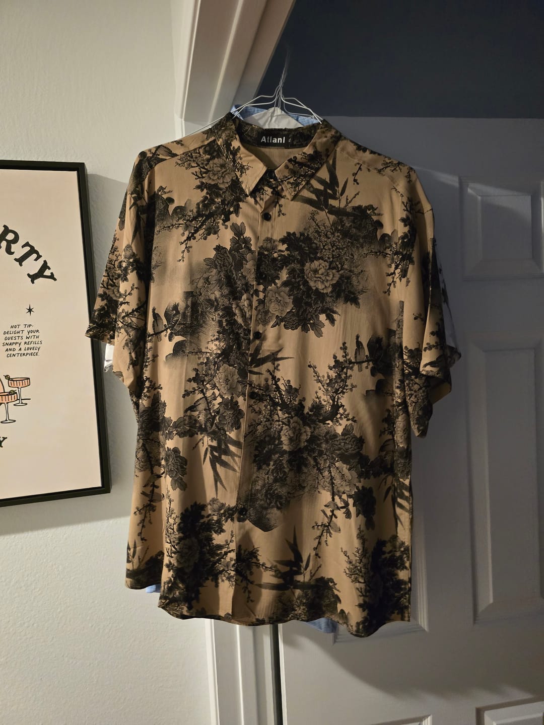 Customer photo review of Men's Bamboo Floral Vintage Summer Hawaiian Rayon Holiday Button Up Short Sleeve Shirt
