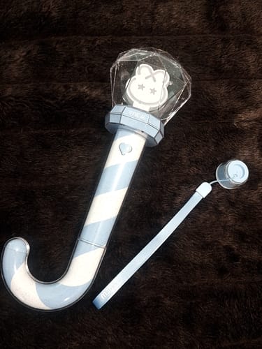 Customer photo review of ONEW OFFICIAL LIGHT STICK