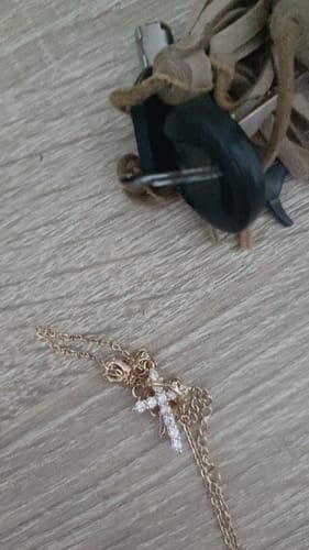 Customer photo review of Colgante Cruz y corona