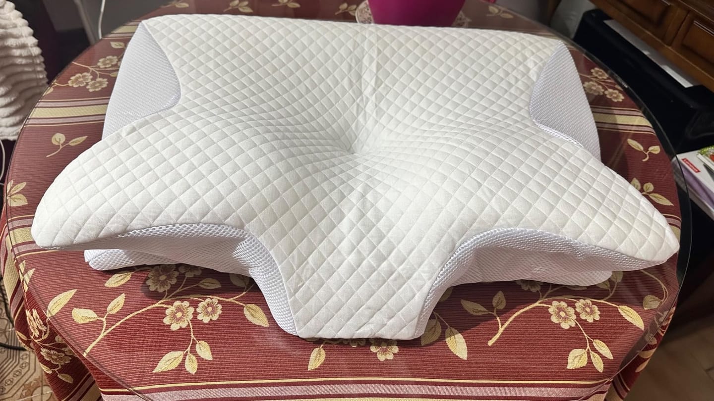 Customer photo review of Almohada Cervical Viscoelástica Sueño Profundo