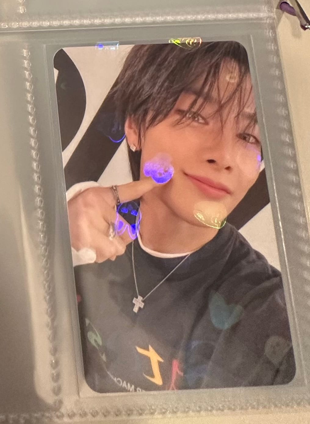 Customer photo review of PREMIUM HOLOGRAPHIC PHOTOCARD SLEEVES - SKZOO VERSION