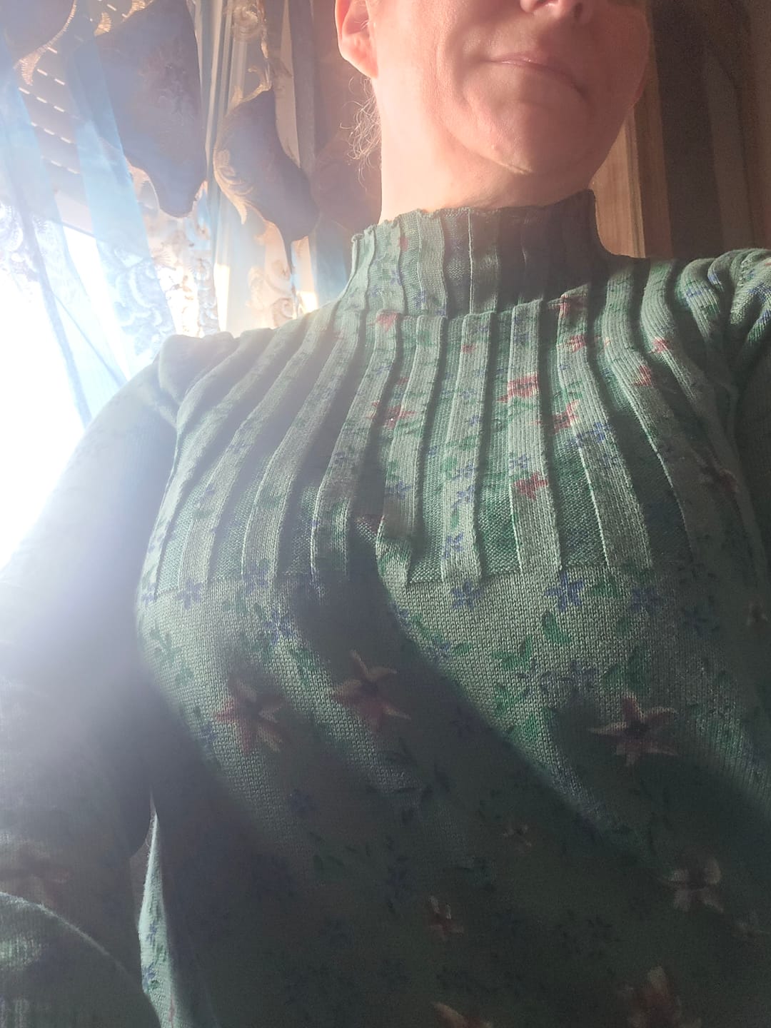 Customer photo review of Women Autumn Vintage Floral Half-Turtleneck Knitted Dress