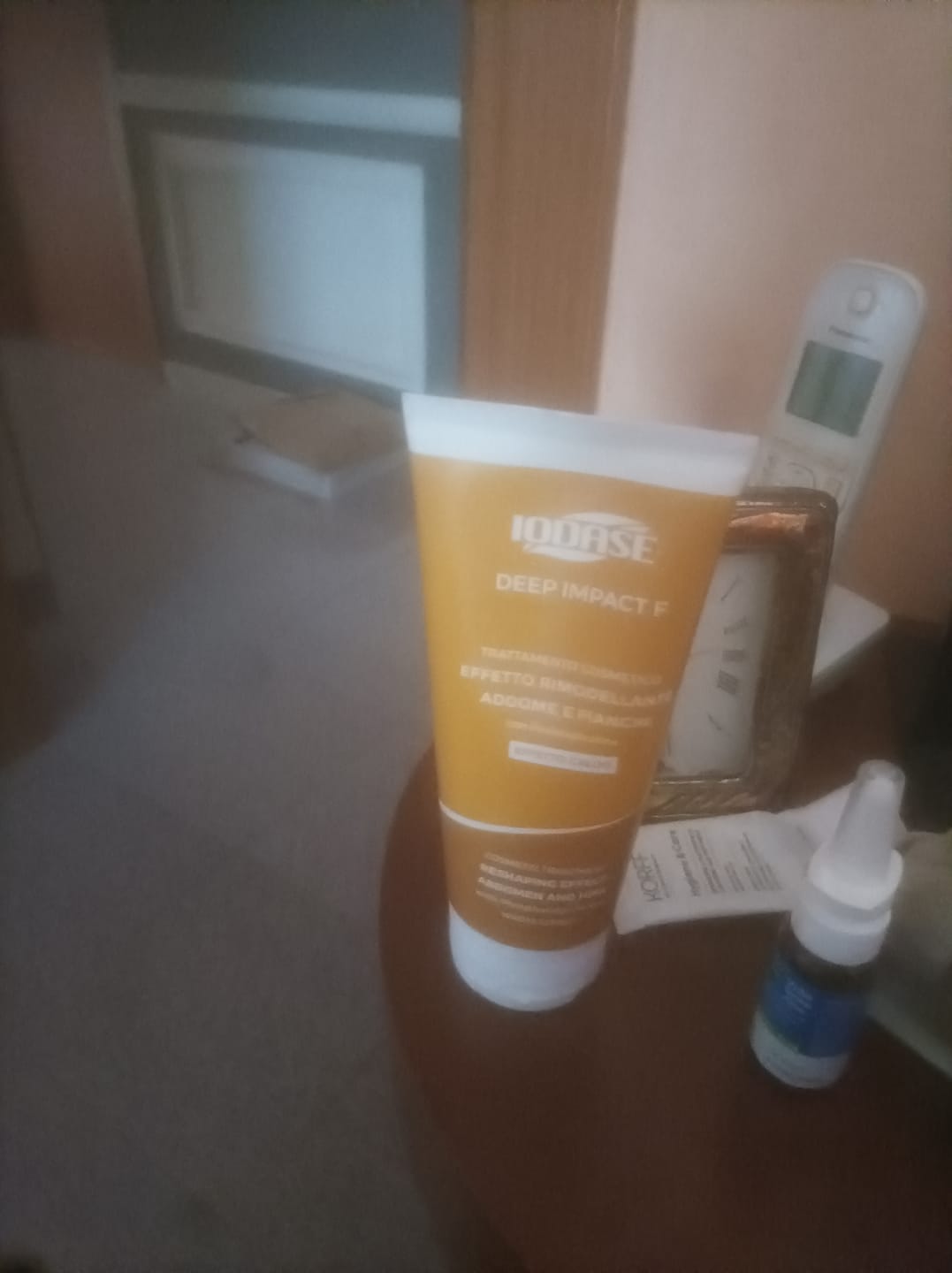Customer photo review of Crema rimodellante addome e fianchi