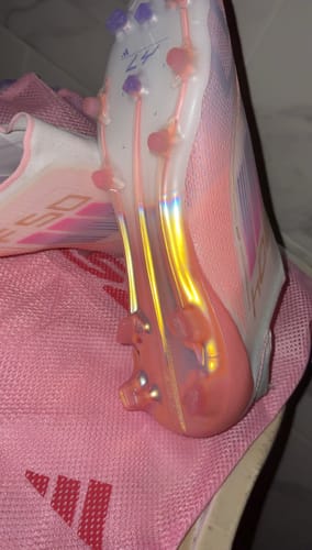 Customer photo review of F50 Lamine Yamal Laceless FG - Rose/Blanc