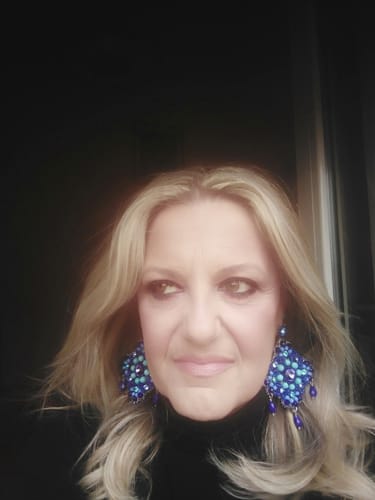 Customer photo review of Orecchini Aquilone blu