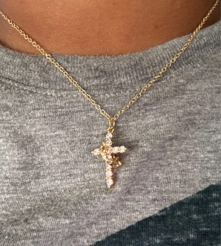 Customer photo review of Colgante Cruz y corona