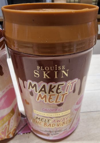 Customer photo review of P. Louise Make It Melt Makeup Remover Wipes