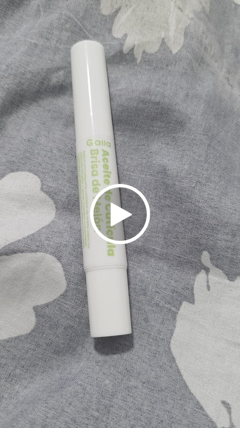 Customer video review of Aceite de Cutícula