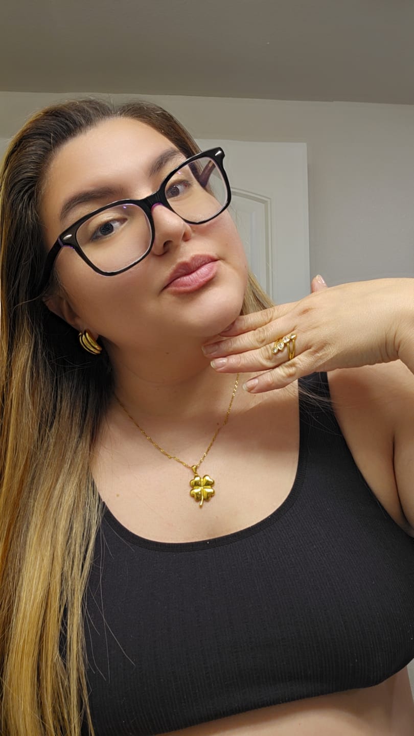 Customer photo review of Aura