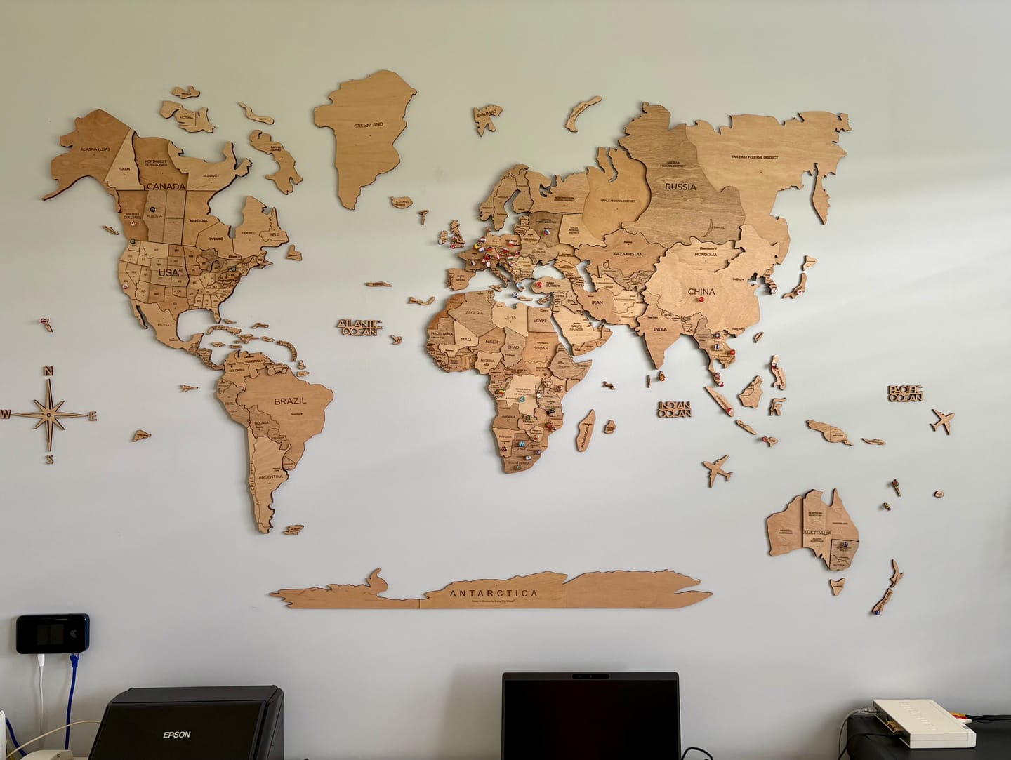Customer photo review of 3D Wooden World Map Gold