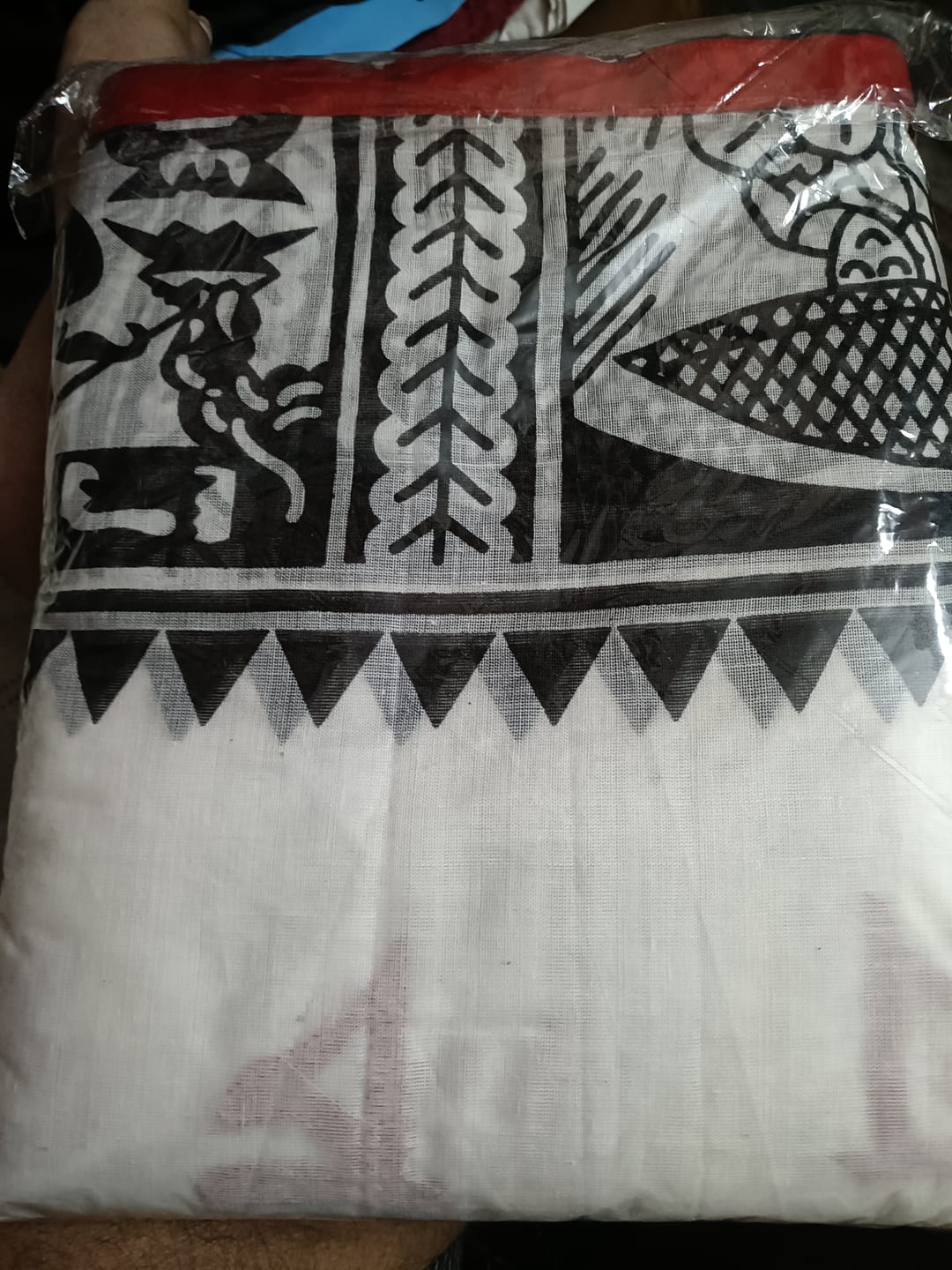 Customer photo review of White Appliqué Work Saree
