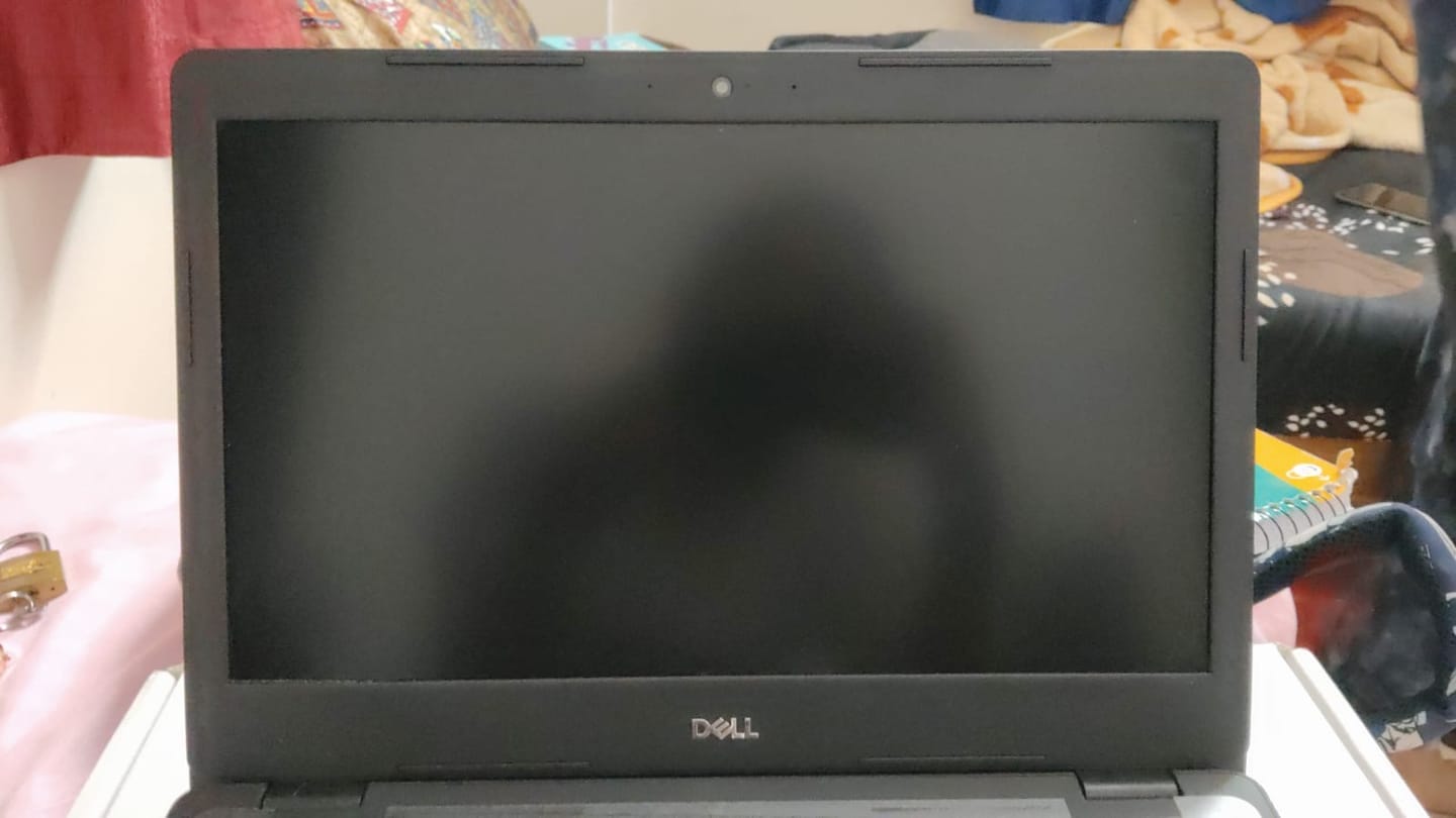 Customer photo review of Dell Latitude Laptop | 3490 | Intel i5-8th Gen | 14" HD | Win 11 Pro | Refurbished