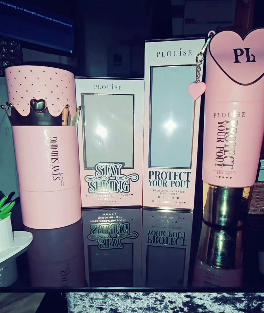 Customer photo review of Protect Your Pout and Stay Shining Lip Oil XL PR Duo