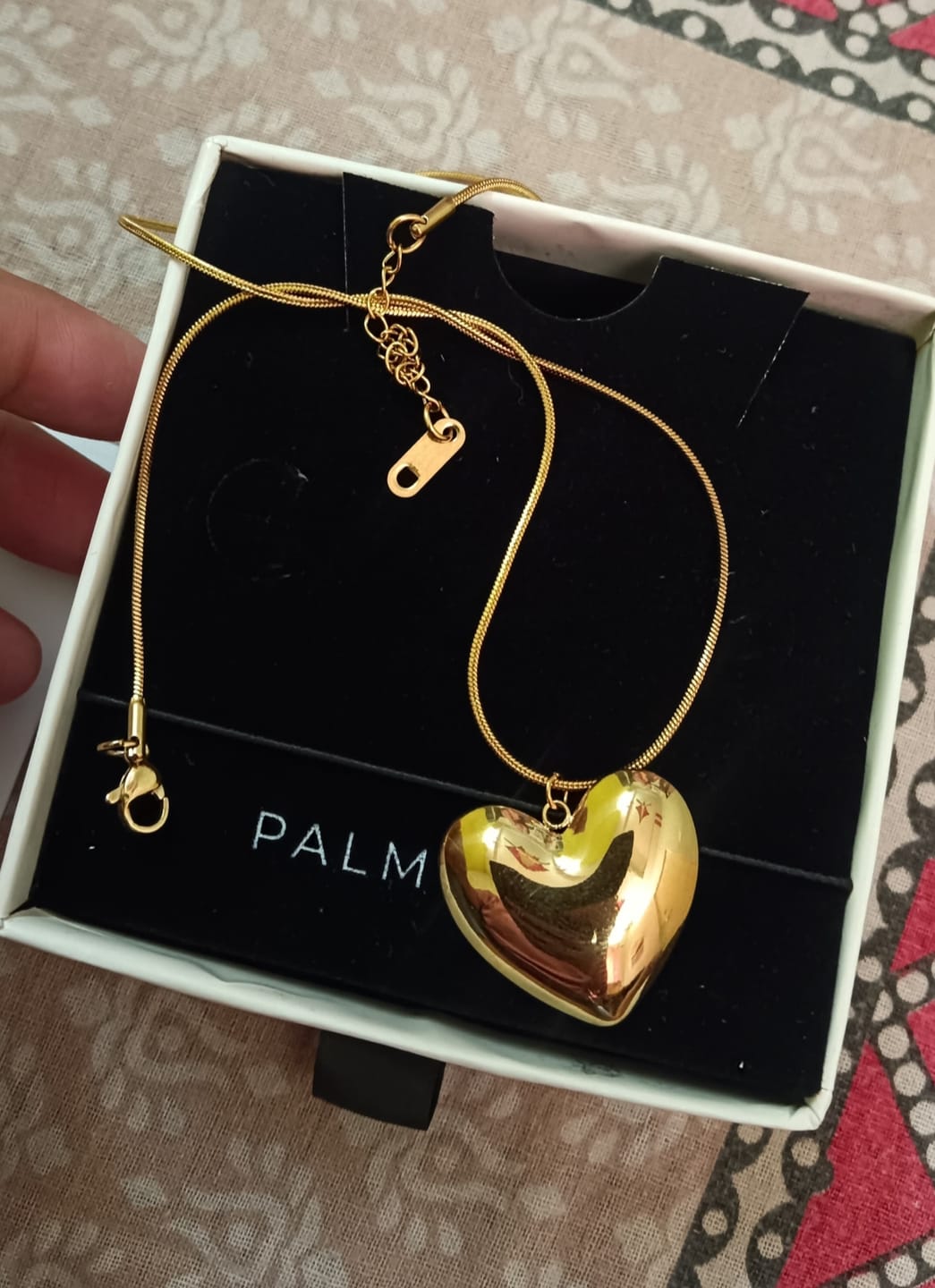 Customer photo review of Golden Heart Charm Chain Necklace