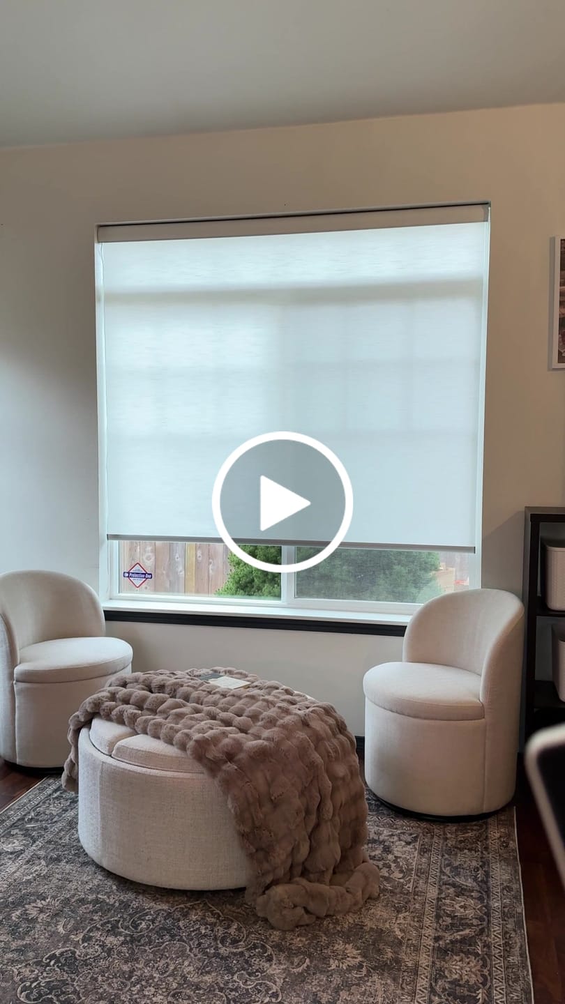 Customer video review of SmartWings Motorized Light Filtering Roller Shades 70% Blackout Essential