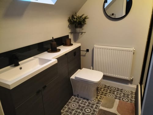 Customer photo review of Parkhouse 1500mm L Shape Combination Basin and WC Unit - Anthracite Woodgrain