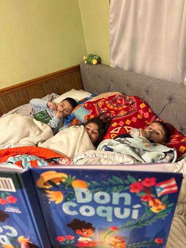 Customer photo review of Don Coquí | Libro Bilingüe