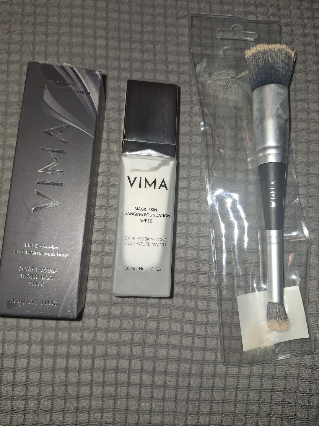 Customer photo review of Magic Foundation & Brush Duo