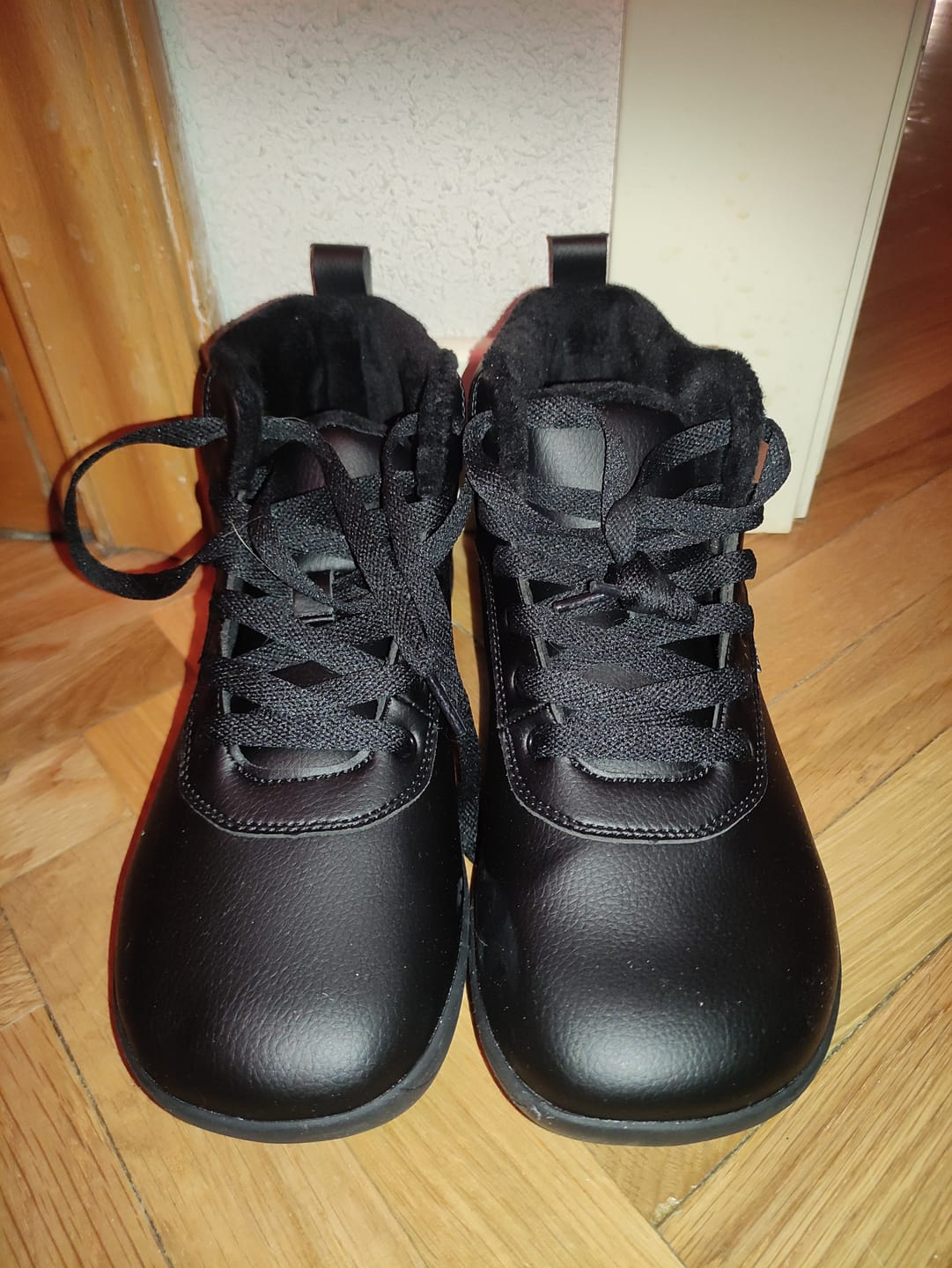 Customer photo review of Spruce - Zapatos Barefoot De Invierno