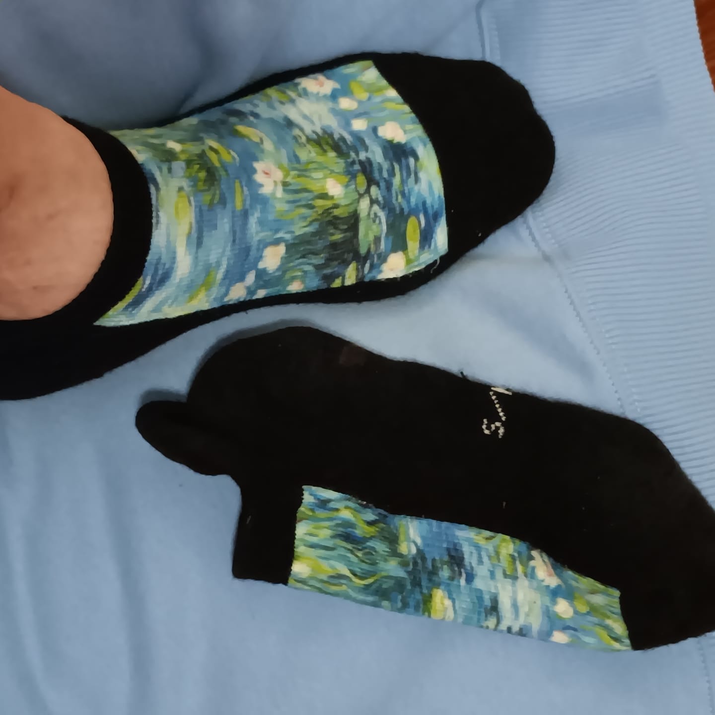 Customer photo review of Water Lily Ankle Socks
