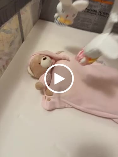Customer video review of Infant Head Support Pillow | Pink