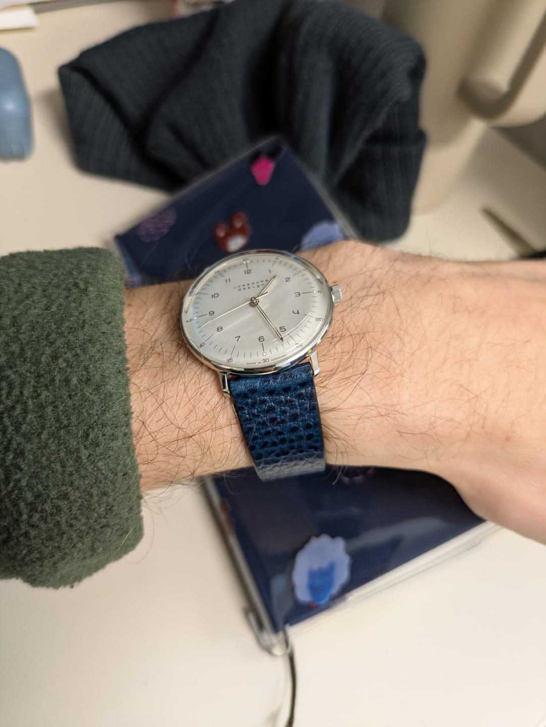 Customer photo review of Bureau Blue Pebbled