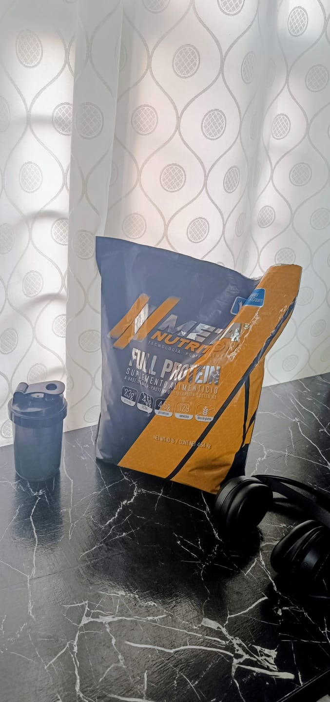 Customer photo review of Full Protein 10 lb, 129 servicios