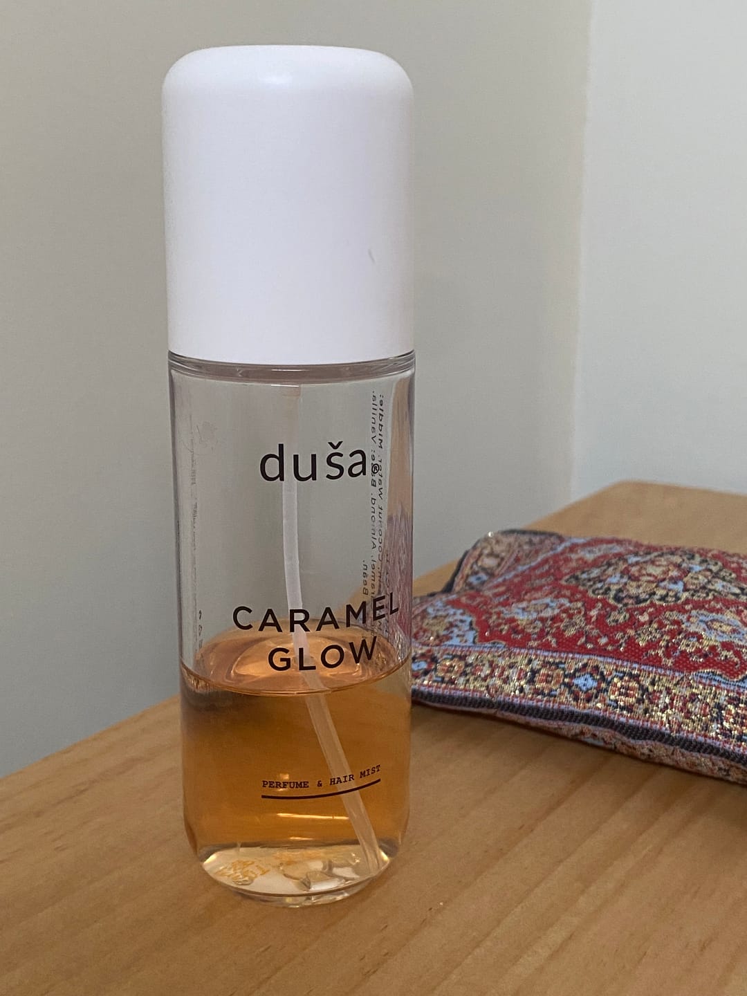 Customer photo review of CARAMEL GLOW - Perfume para Cuerpo y Cabello - 100 ml |  Bruma Capilar y Corporal