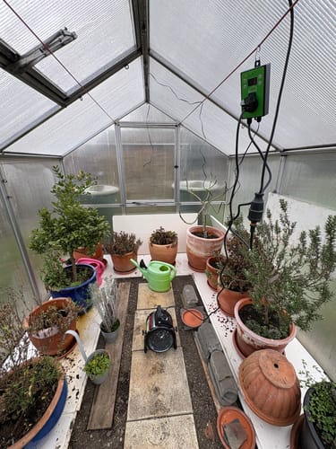 Customer photo review of Gewächshausheizung "Palma" mit manuellem Thermostat 2000 W